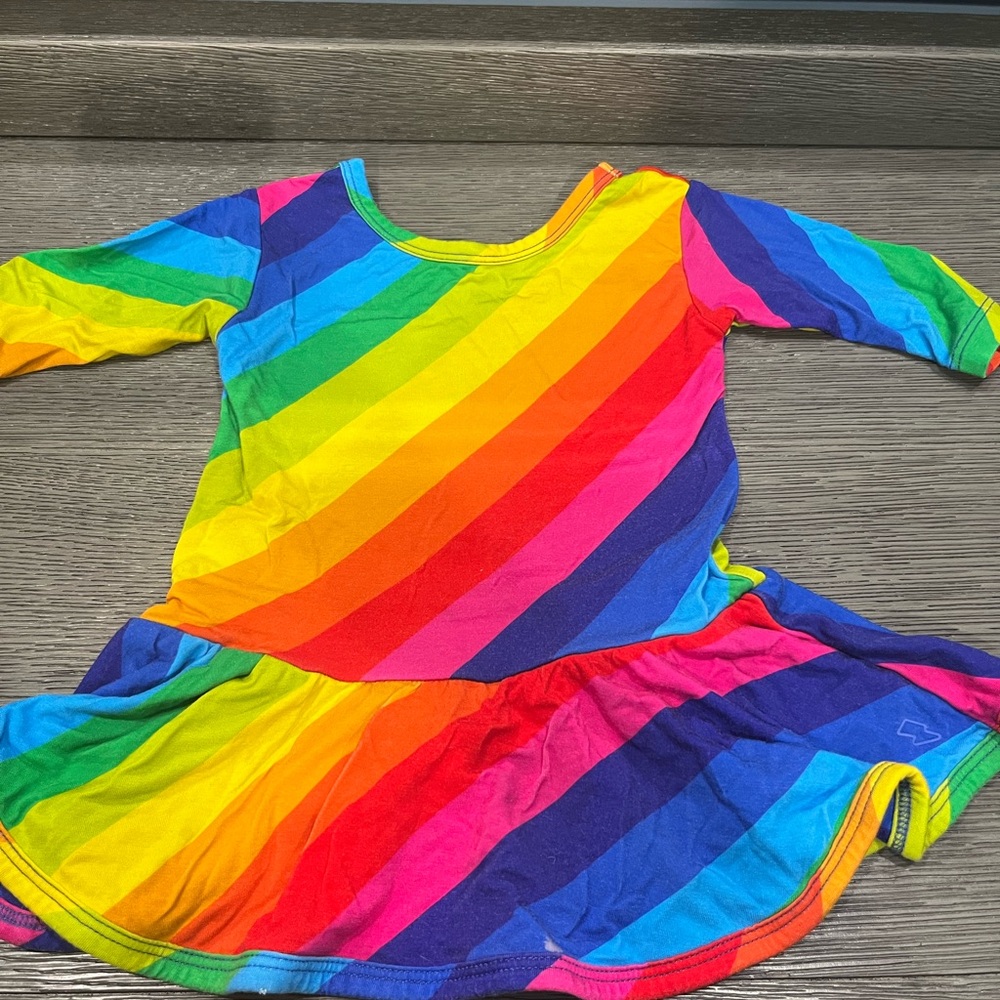 Muse Threads 2/3T Bamboo Colorful Rainbow Striped 3/4 sleeve shirt